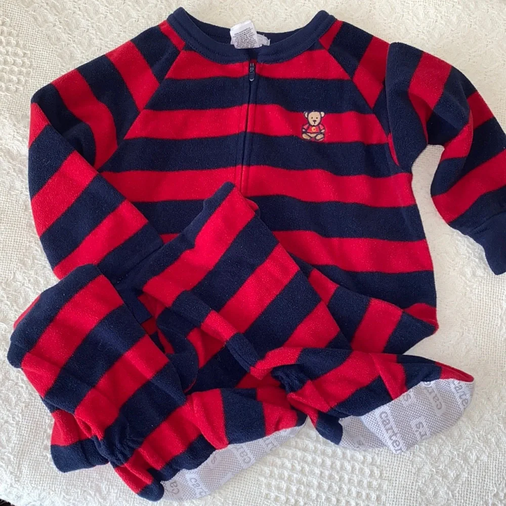 Carters sleepwear pajamas. Red/ blue. SZ 2T.